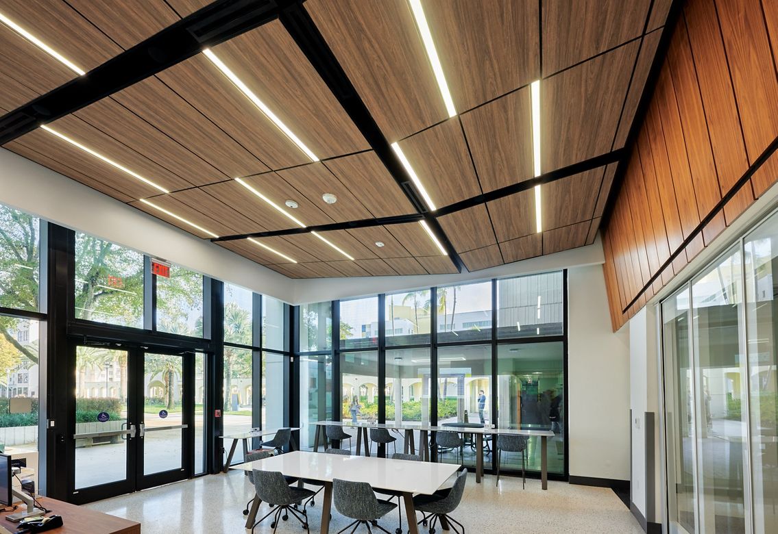 Florida International University - Primera Casa Miami, FL