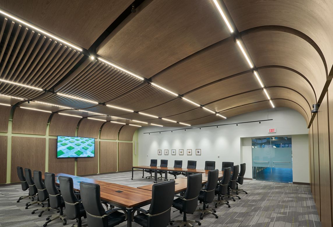 WOODWORKS Custom Grille / WOODWORKS Custom Microperforated Ceiling & Wall Panels / XAL MOVE IT Light Fixtures