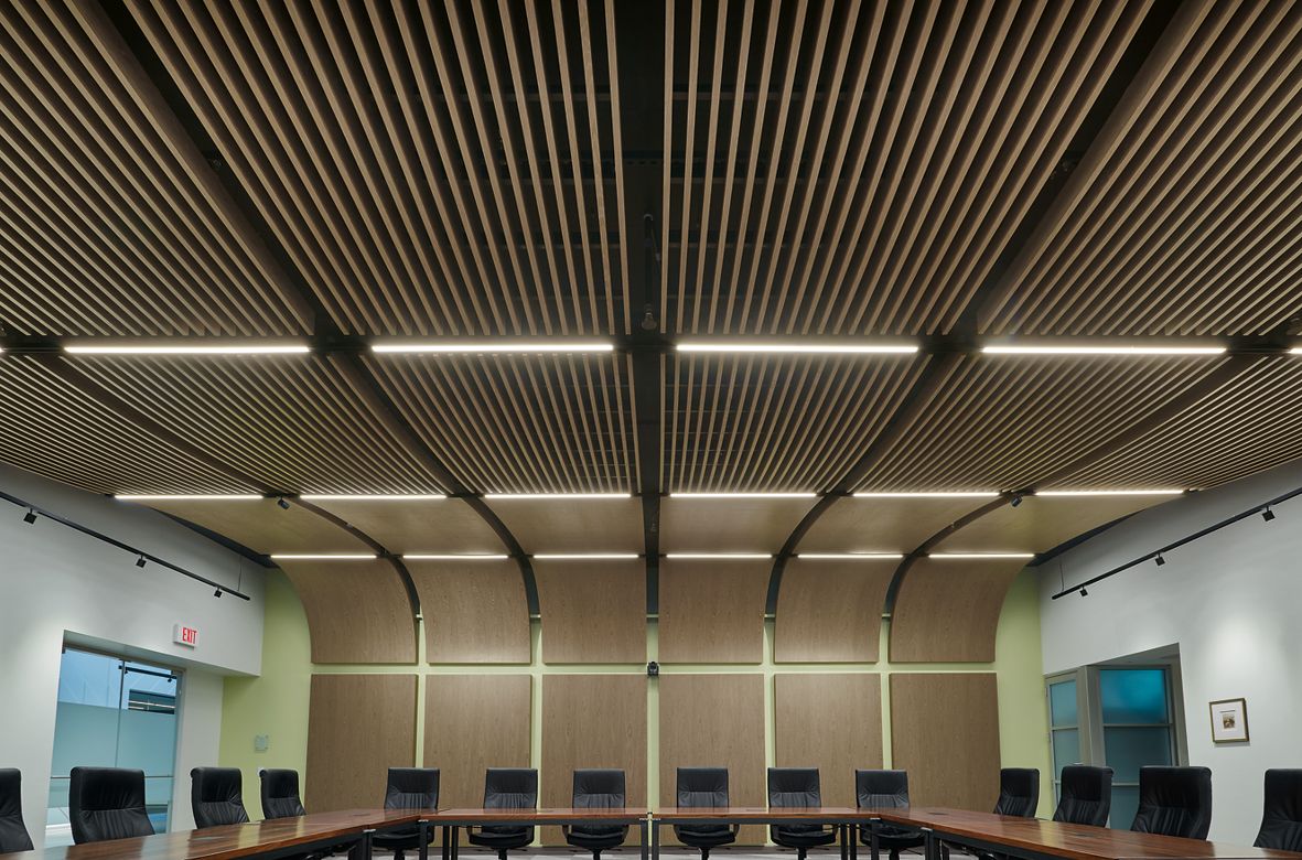 WOODWORKS Custom Grille / WOODWORKS Custom Microperforated Ceiling & Wall Panels / XAL MOVE IT Light Fixtures