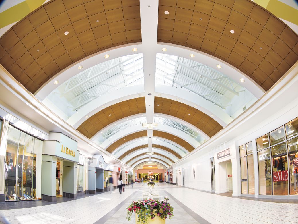 Fashion Outlets of Niagara Falls