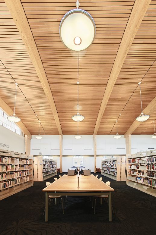 Robert Trail Library and License Center